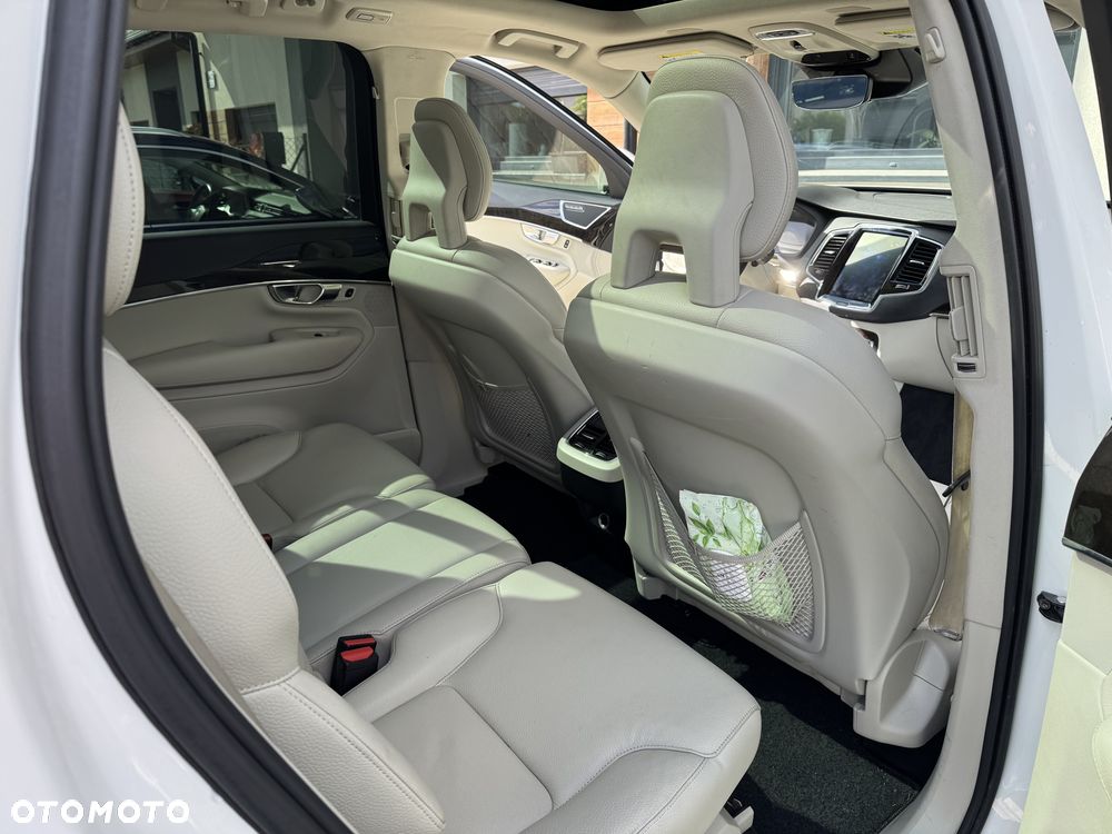 Volvo XC 90 - 24