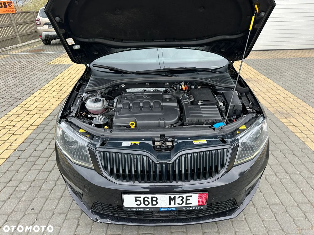Skoda Octavia 2.0 TDI DSG RS - 5