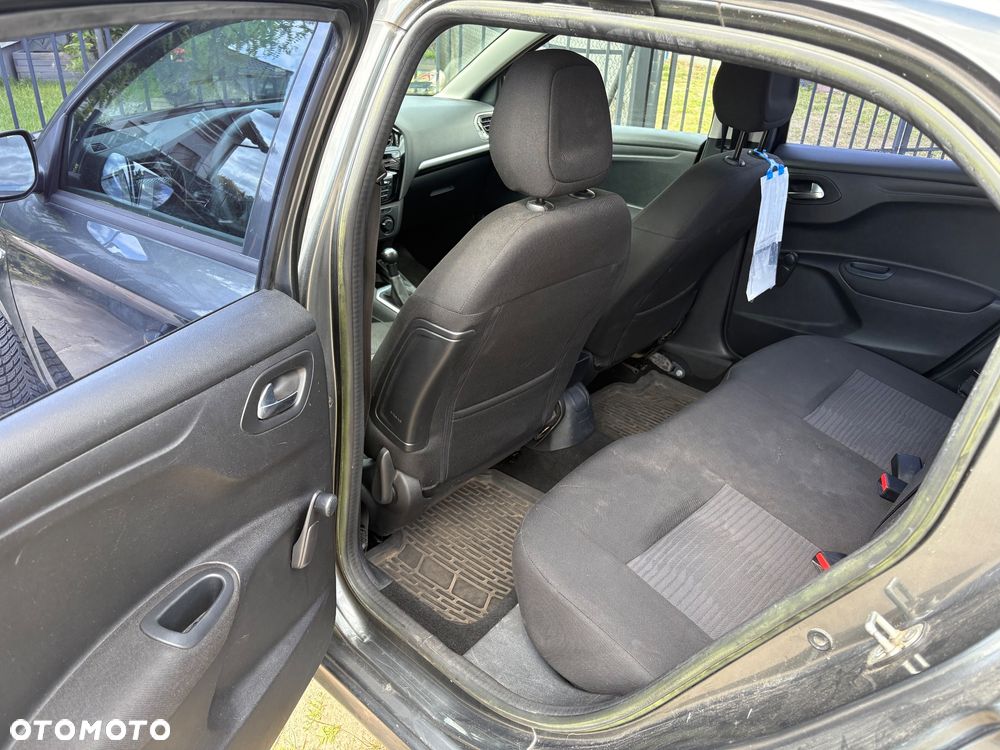 Peugeot 301 1.2 Pure Tech Active - 8