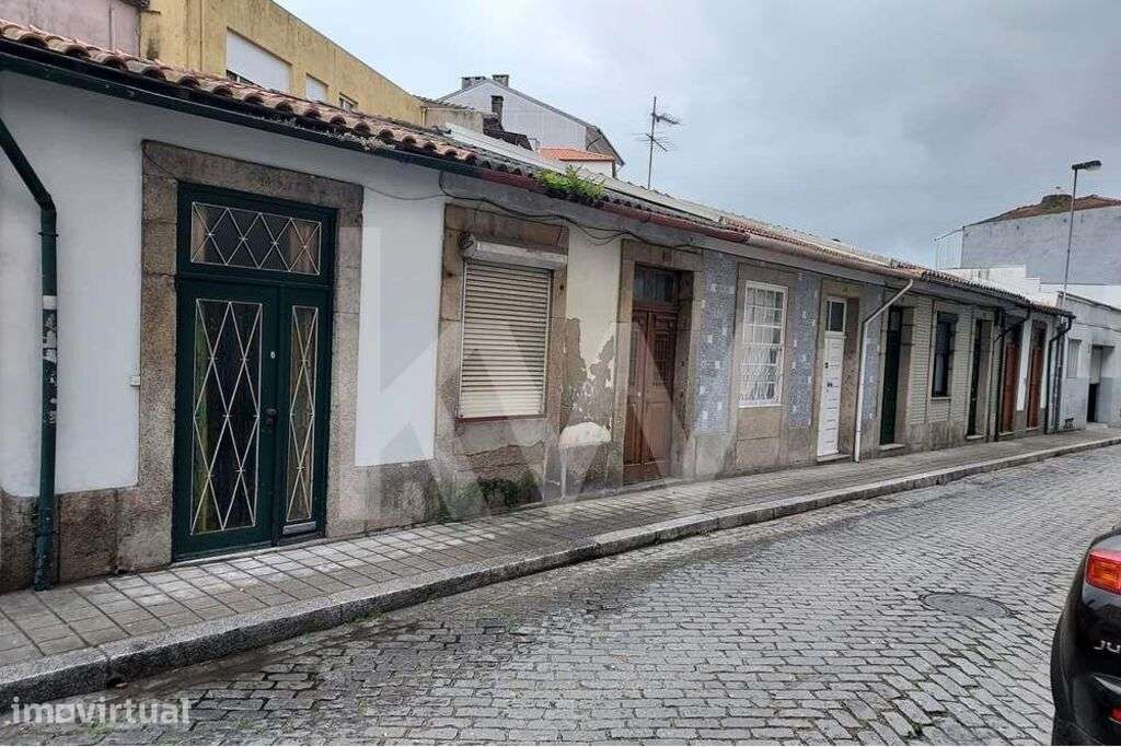 Moradia para renovar na Rua Fontinha - Baixa do Porto - Grande imagem: 3/22