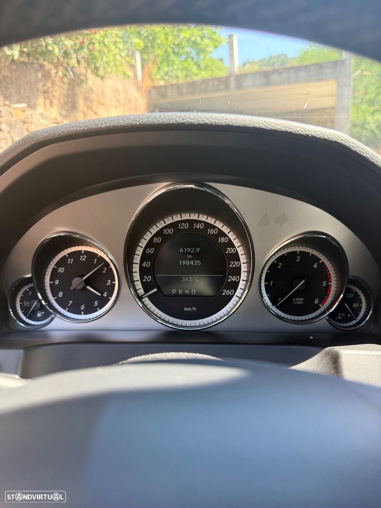 Mercedes-Benz E 350 CDI Avantgarde BlueEfficiency - 33