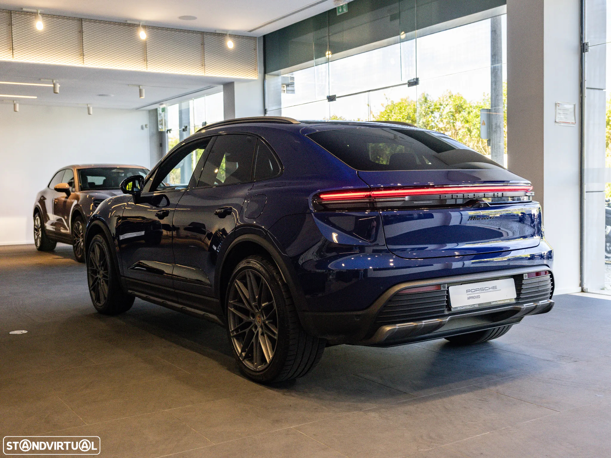 Porsche Macan Electric 4 - 2
