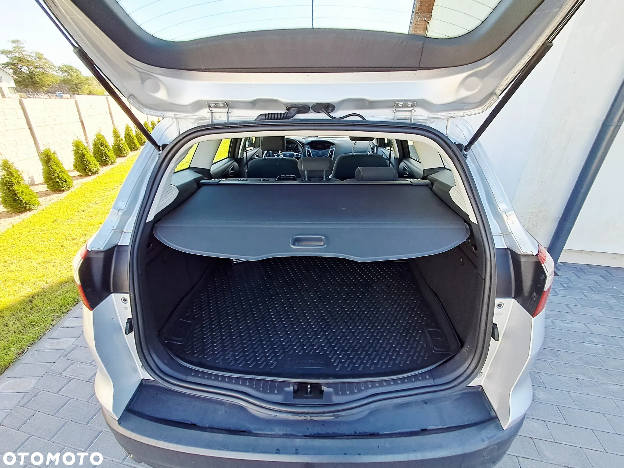 Ford Focus Turnier 1.0 EcoBoost Start-Stopp-System Ambiente - 25
