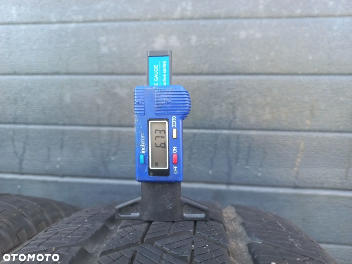Opony zimowe Pirelli 215/65/17 99H - 5