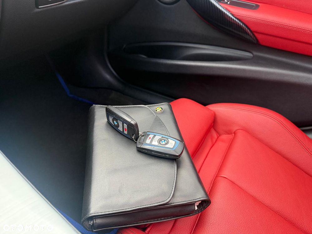 BMW Seria 3 340i xDrive Edition M Sport Shadow - 26
