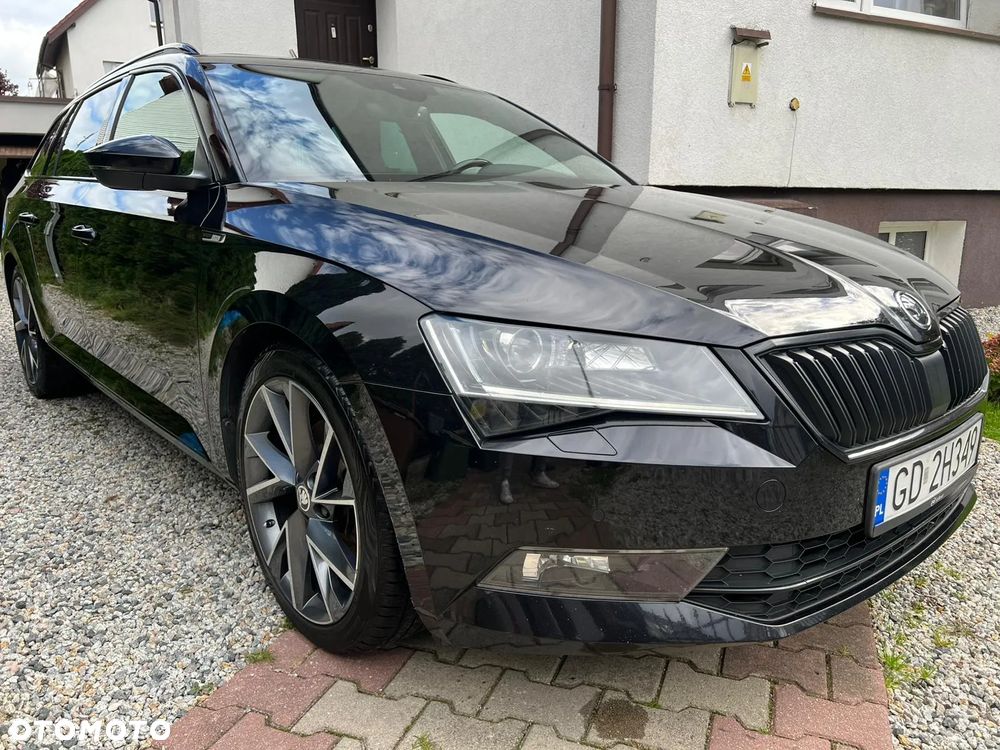 Skoda Superb 2.0 TDI SCR 4x4 Sportline DSG - 2