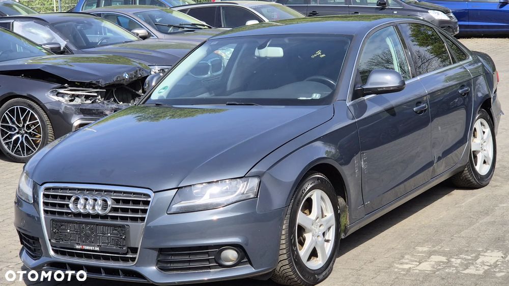 Audi A4 Limousine - 3