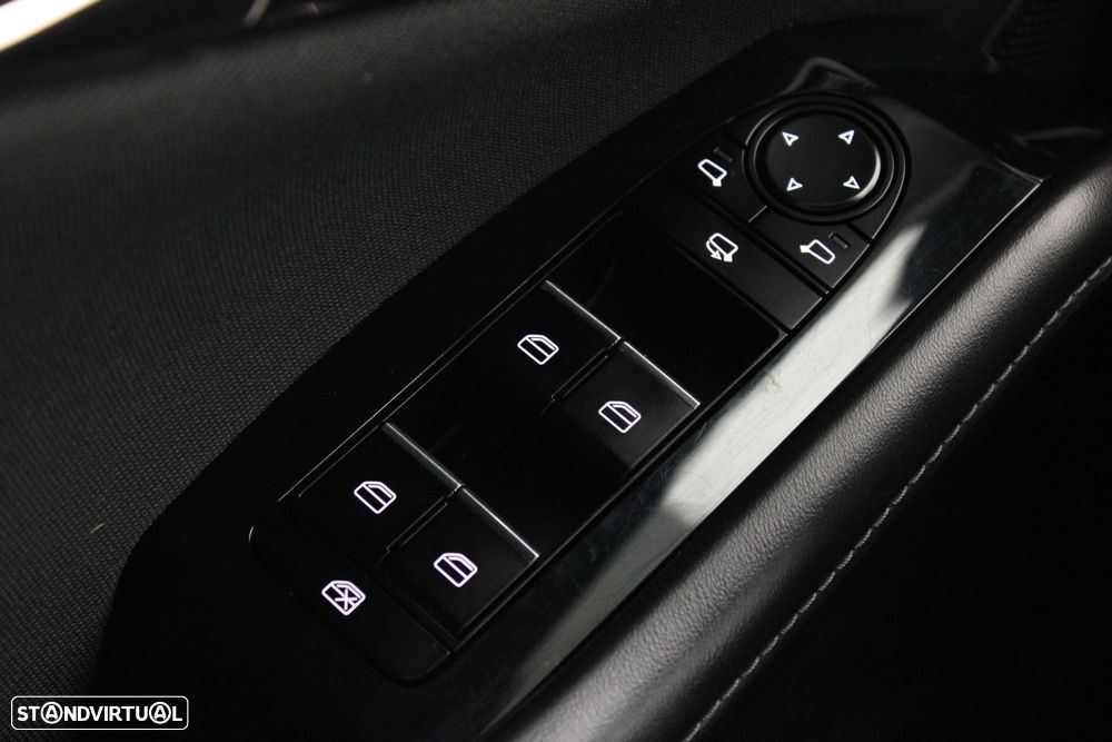 Mazda CX-30 2.0 Sky-G Evolve i-Active - 23