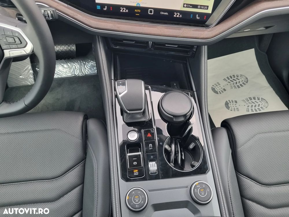 Volkswagen Touareg 3.0 V6 TDI 4Motion DPF Automatik - 28