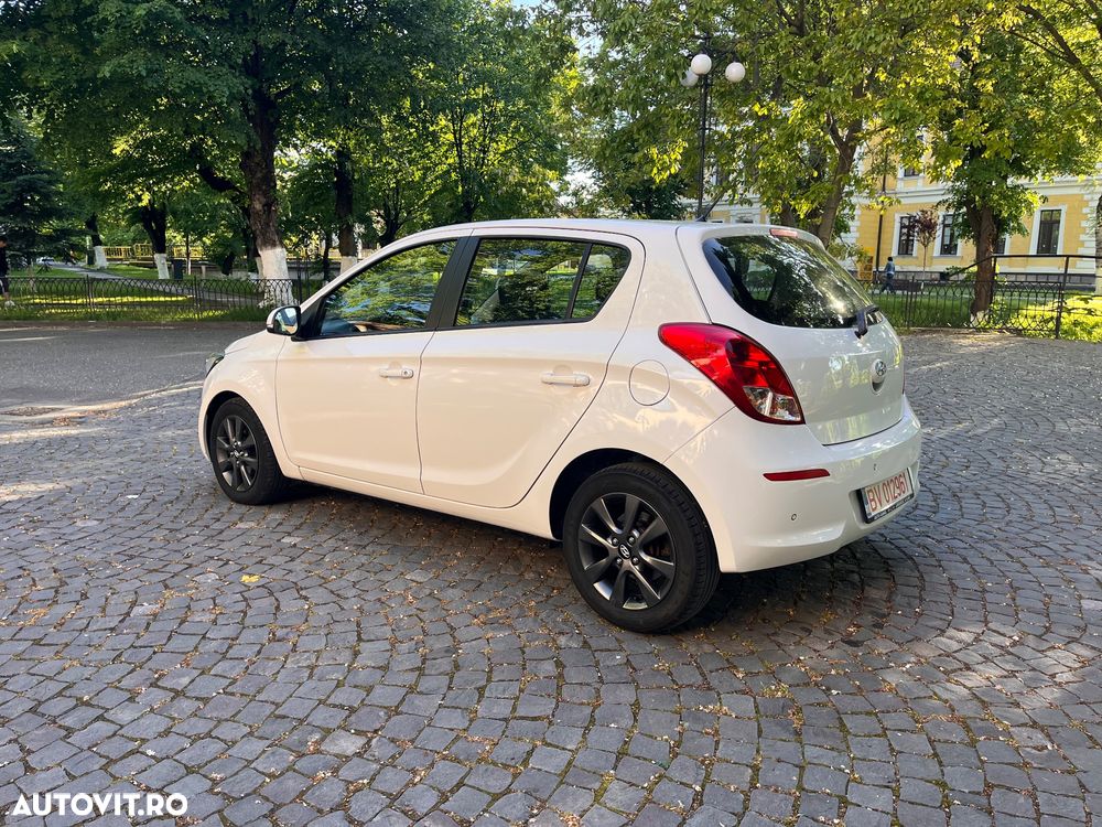 Hyundai i20 - 3