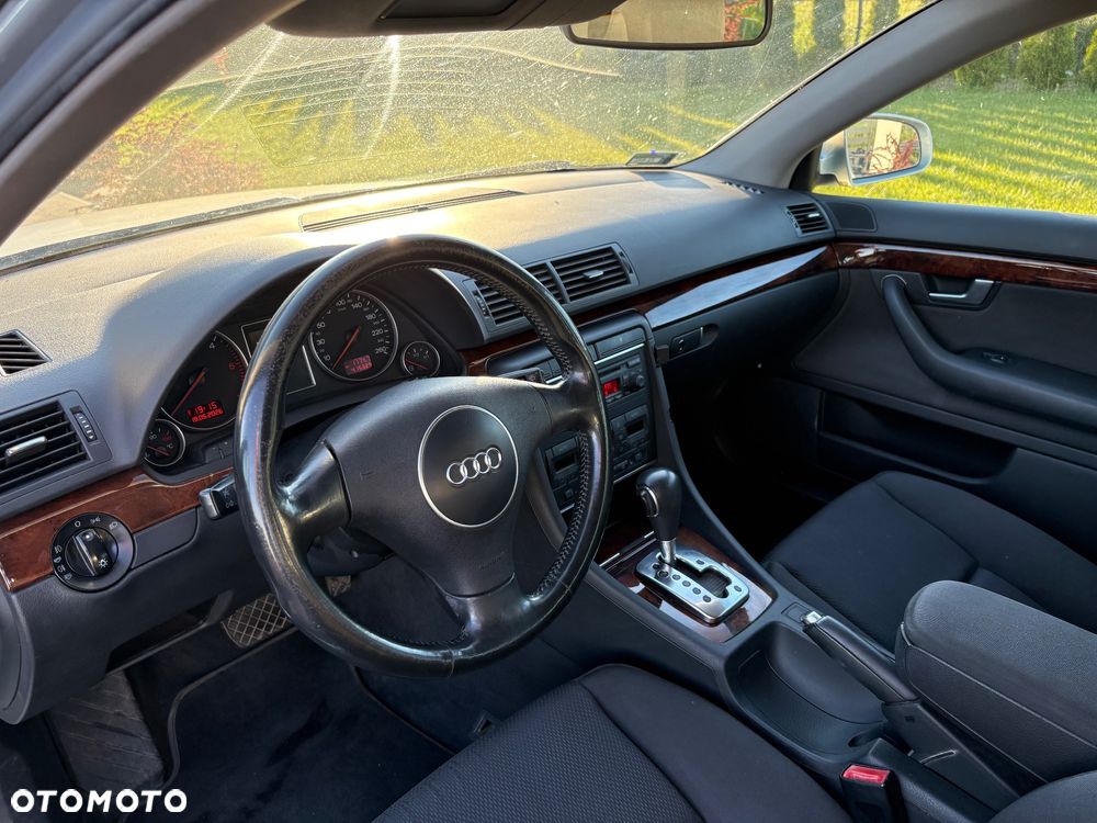 Audi A4 Avant - 9