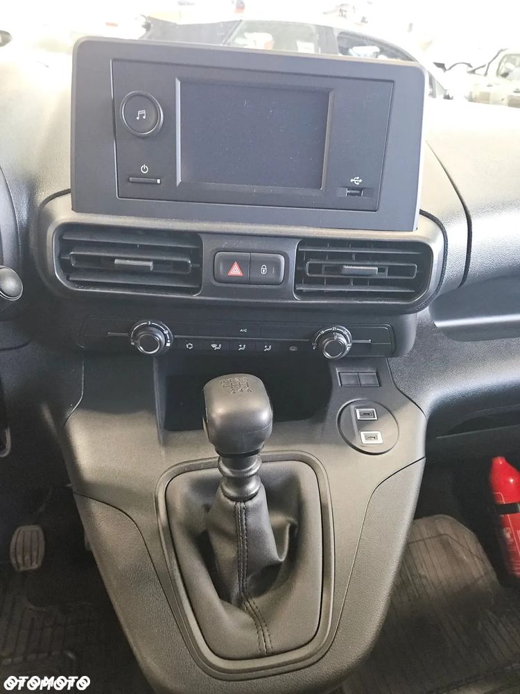 Toyota Proace City - 10