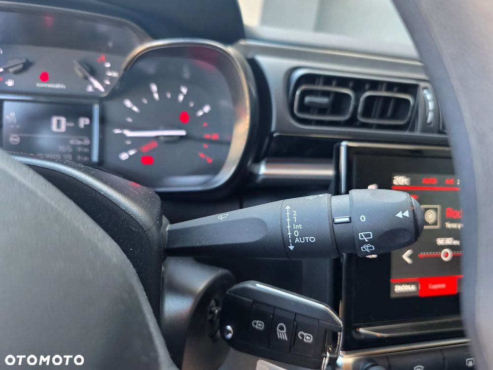 Citroën C3 1.2 PureTech Shine EAT6 - 25