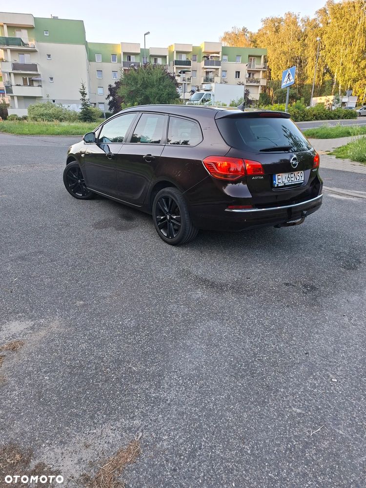 Opel Astra 1.6 CDTI Enjoy - 3