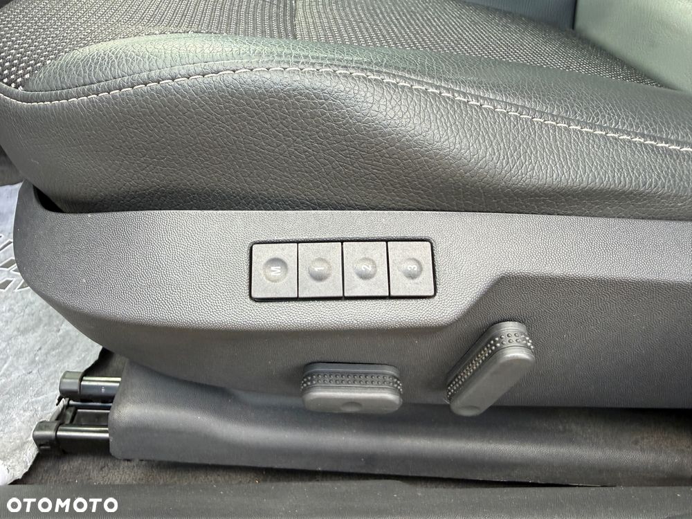 Opel Vectra 2.2 Cosmo - 23
