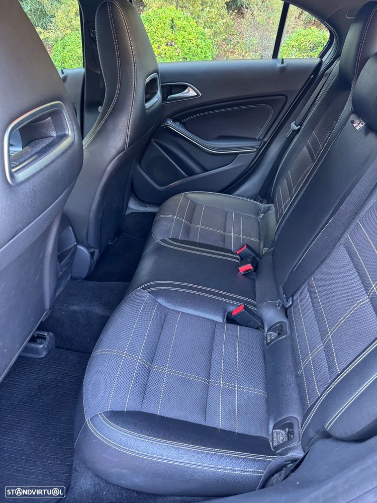 Mercedes-Benz A 180 CDi BE AMG Line - 9
