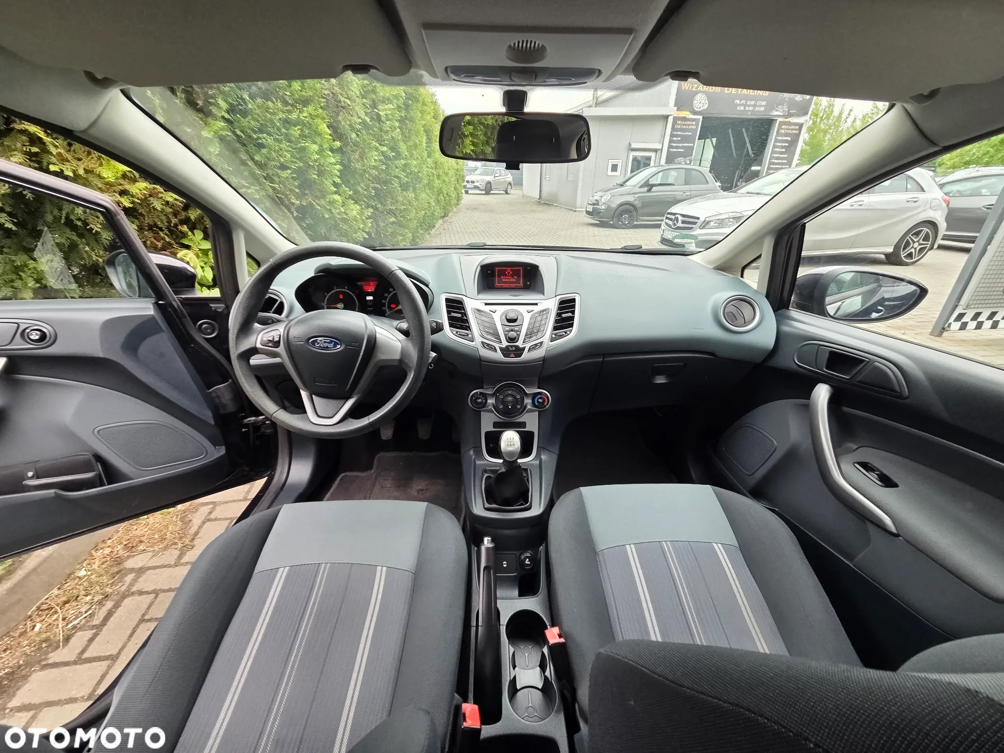 Ford Fiesta 1.25 Ambiente - 31