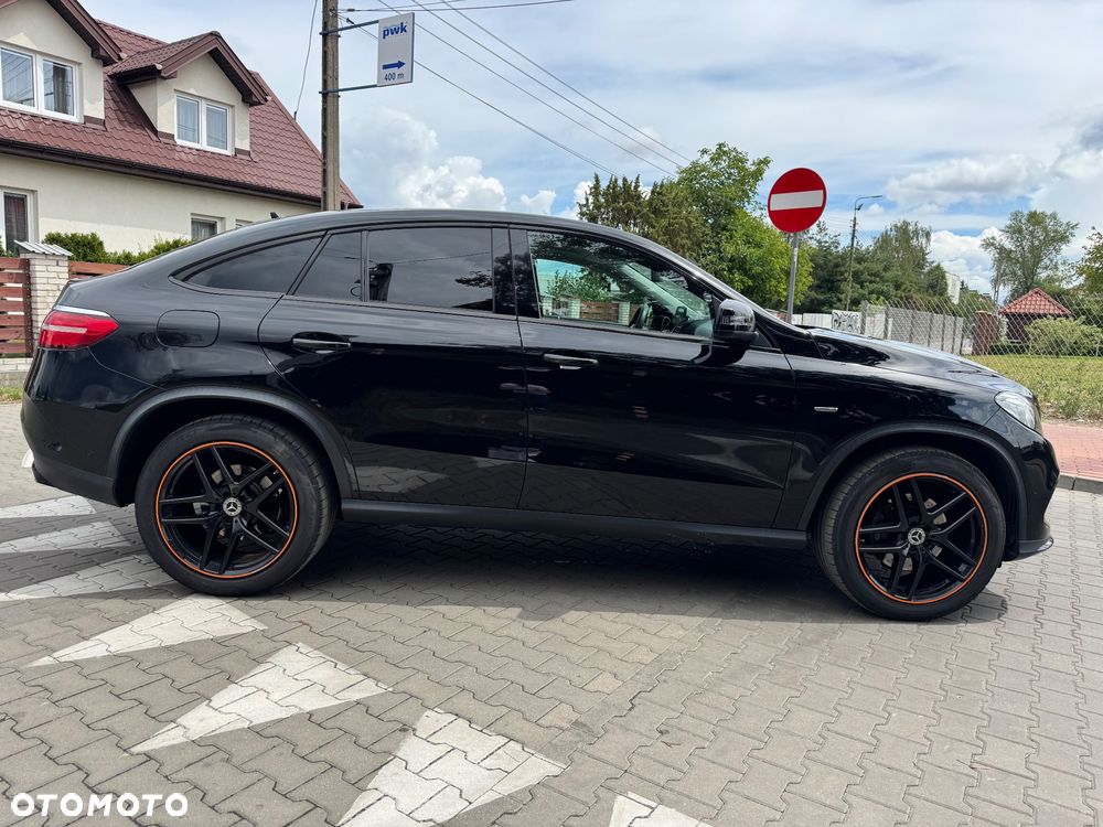 Mercedes-Benz GLE 350 d 4Matic 9G-TRONIC OrangeArt Edition - 11
