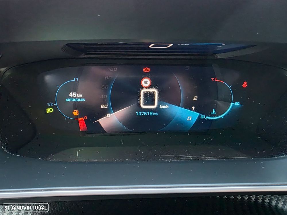 Peugeot 2008 1.2 PureTech Allure - 23