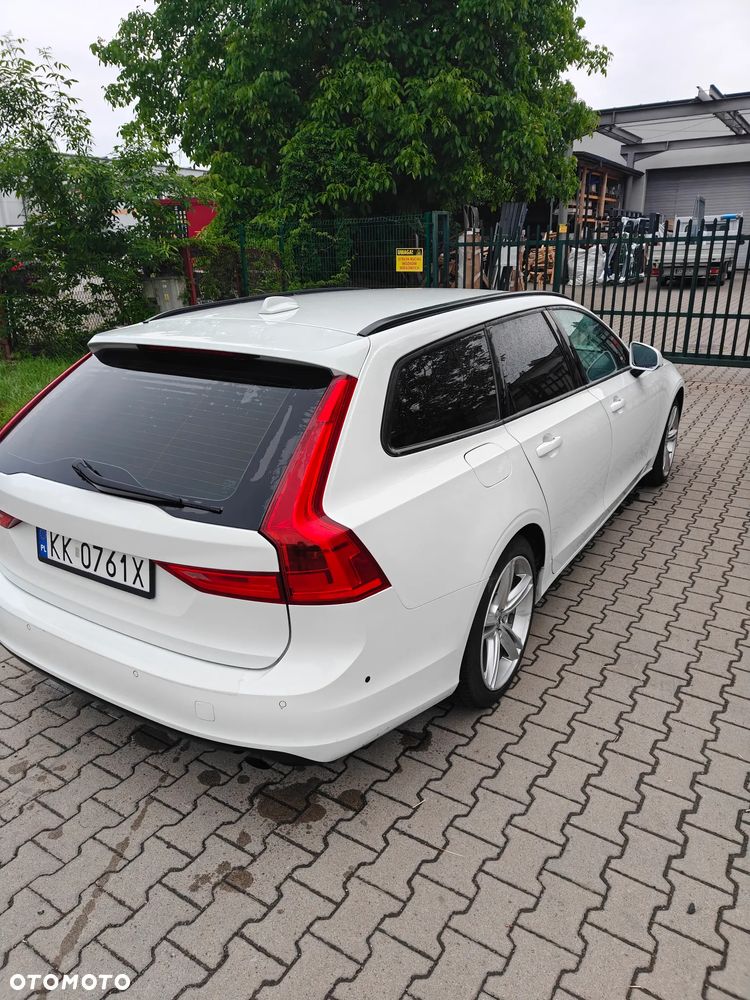 Volvo V90 D3 Momentum - 4