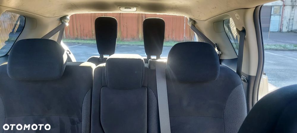 Mitsubishi Outlander 2.0 DID Intense + - 18