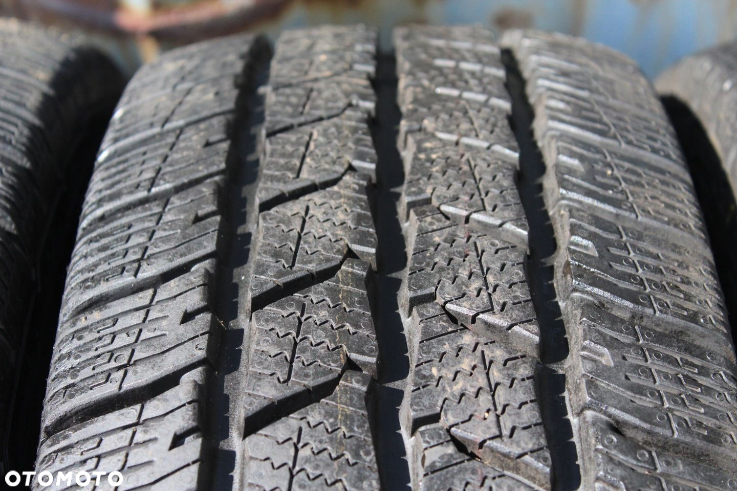 4x 225/75R16C CONTINENTAL VANCONTACT WINTER 121/120R 22r - 4
