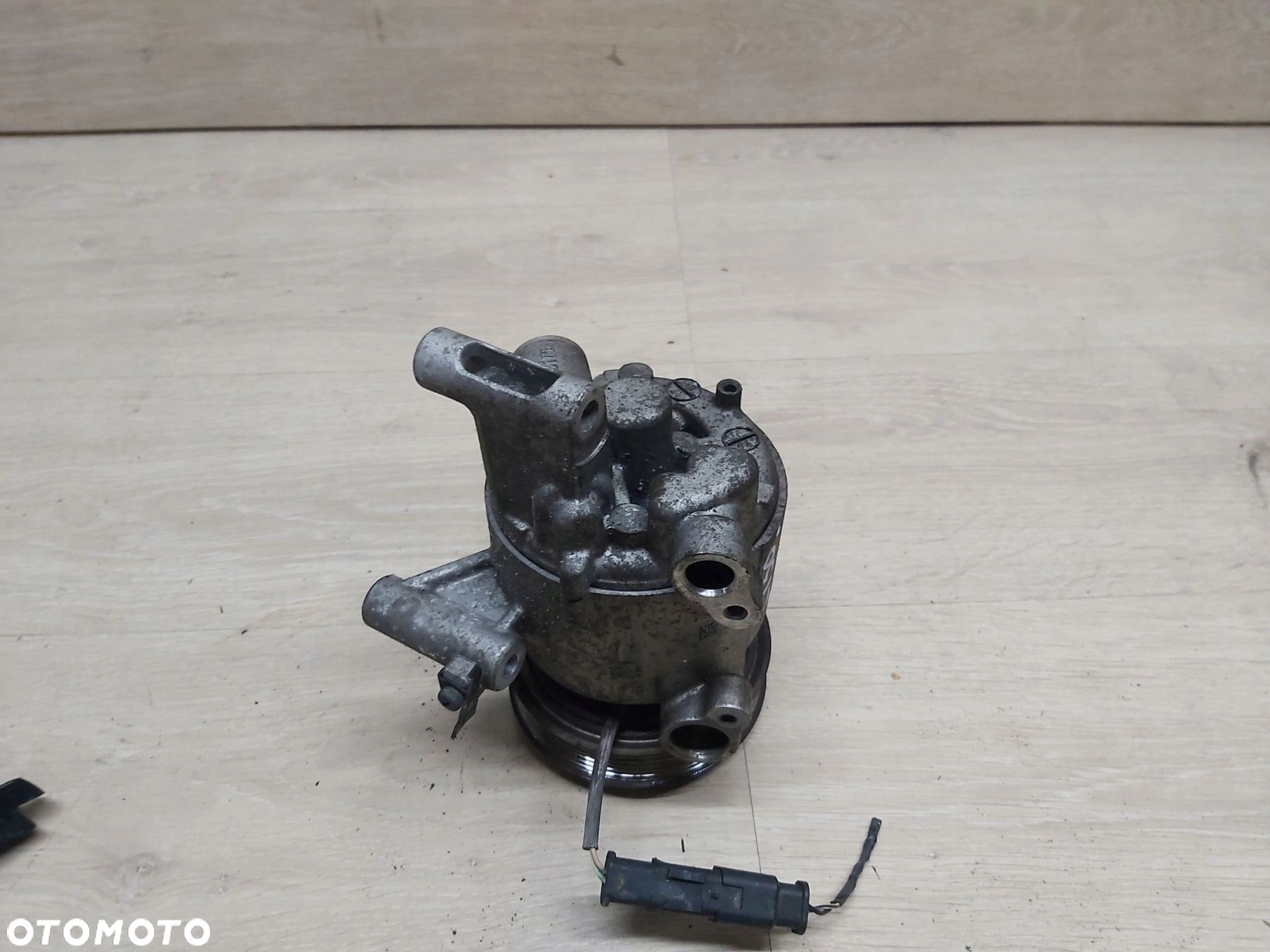 Toyota AYGO II 1,0 sprężarka klimatyzacji 88310-YV010 - 5