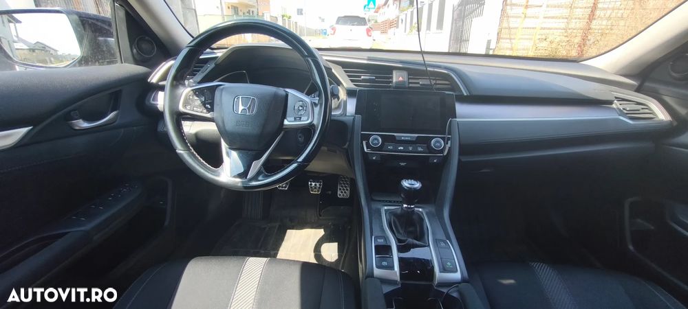 Honda Civic 1.5 VTEC Turbo Elegance Navi - 19