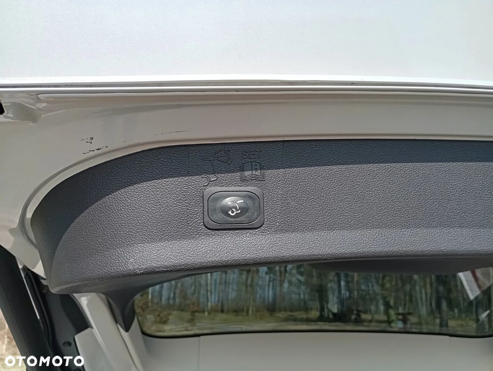 Ford Kuga ver-2-0-tdci-awd-titanium - 13