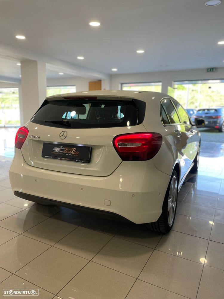 Mercedes-Benz A 180 CDI (BlueEFFICIENCY) Style - 4