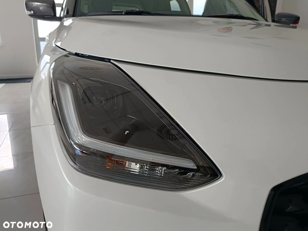 Suzuki Swift 1.2 Dualjet SHVS Premium Plus - 12