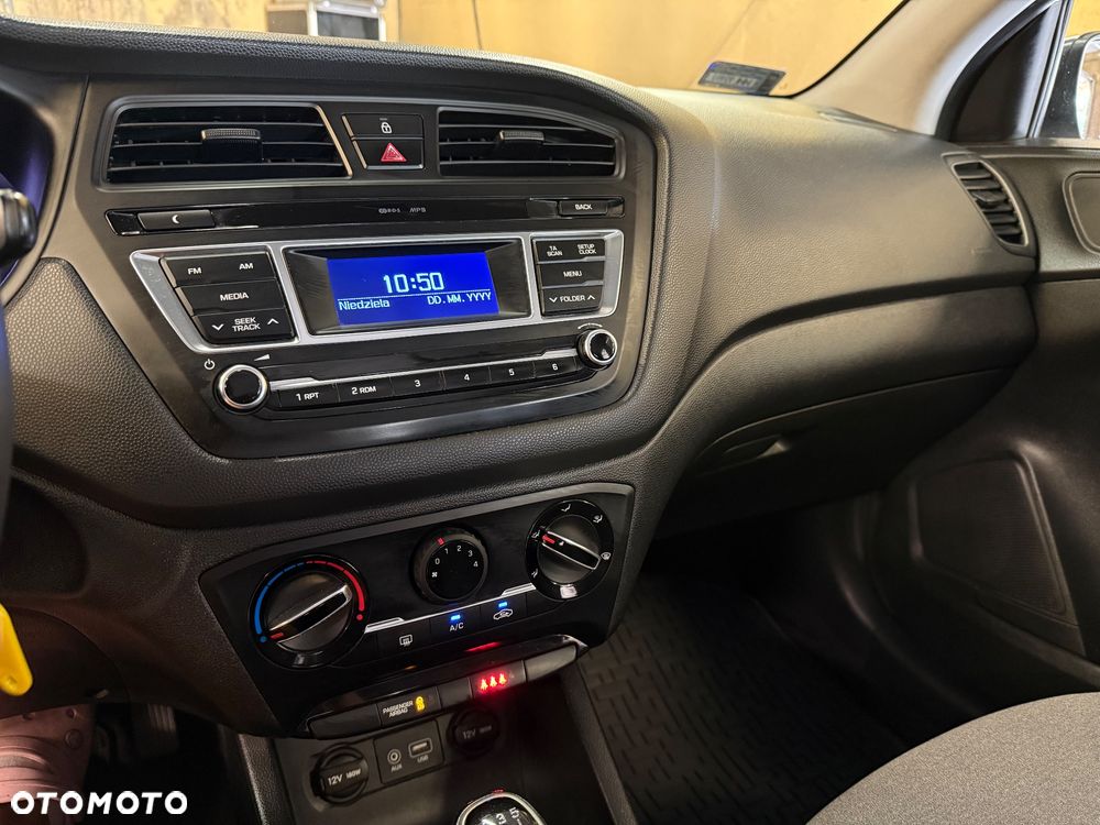 Hyundai i20 1.1 CRDi BlueDrive Comfort - 10