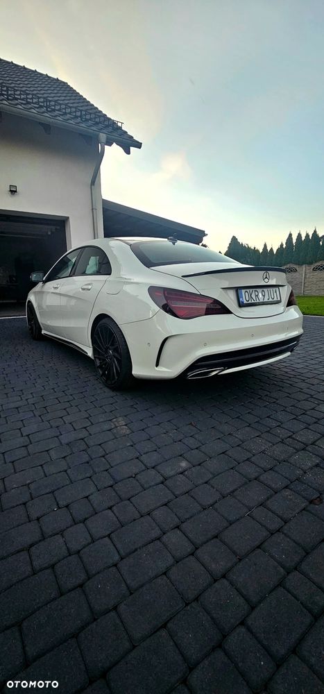 Mercedes-Benz CLA 180 7G-DCT AMG Line - 3