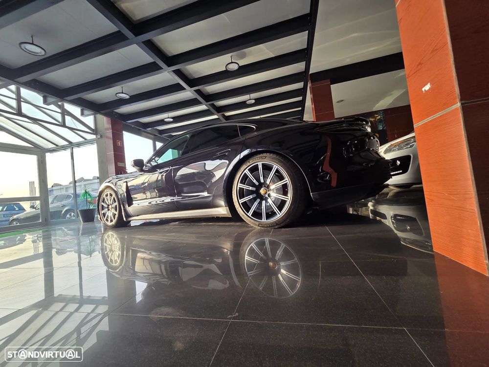 Porsche Taycan 4S bateria Performance Plus - 3