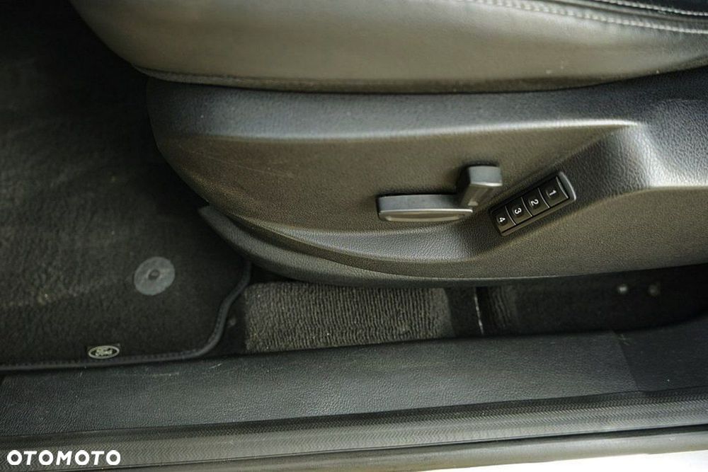 Ford S-Max - 21