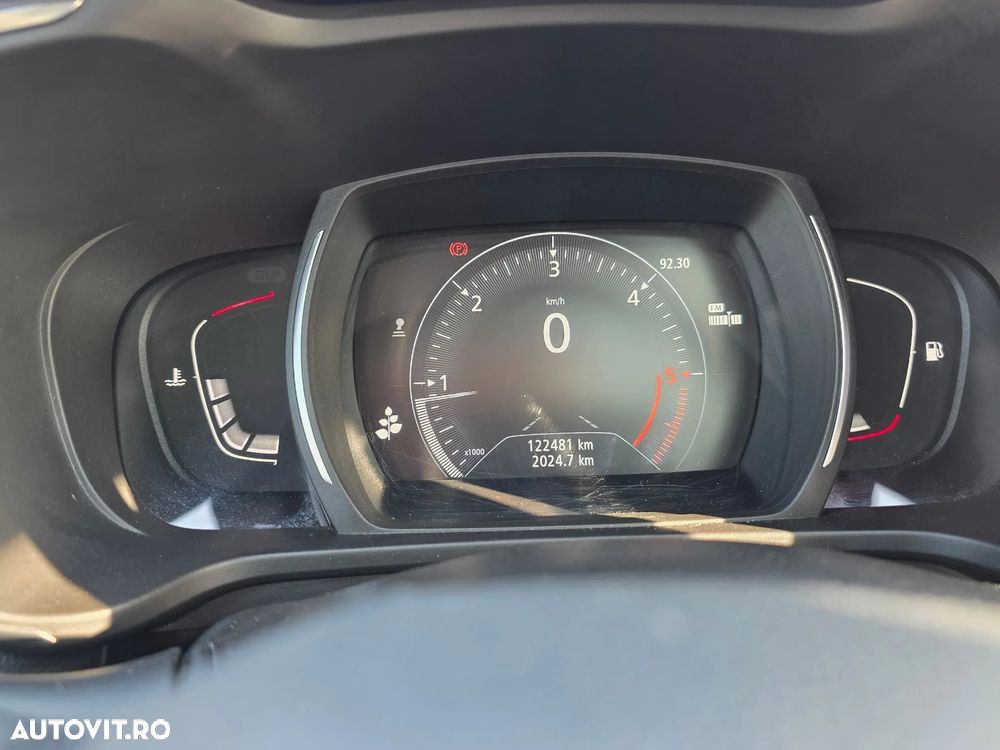 Renault Kadjar Energy dCi 130 LIMITED - 17