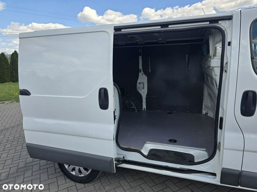 Opel Vivaro - 9