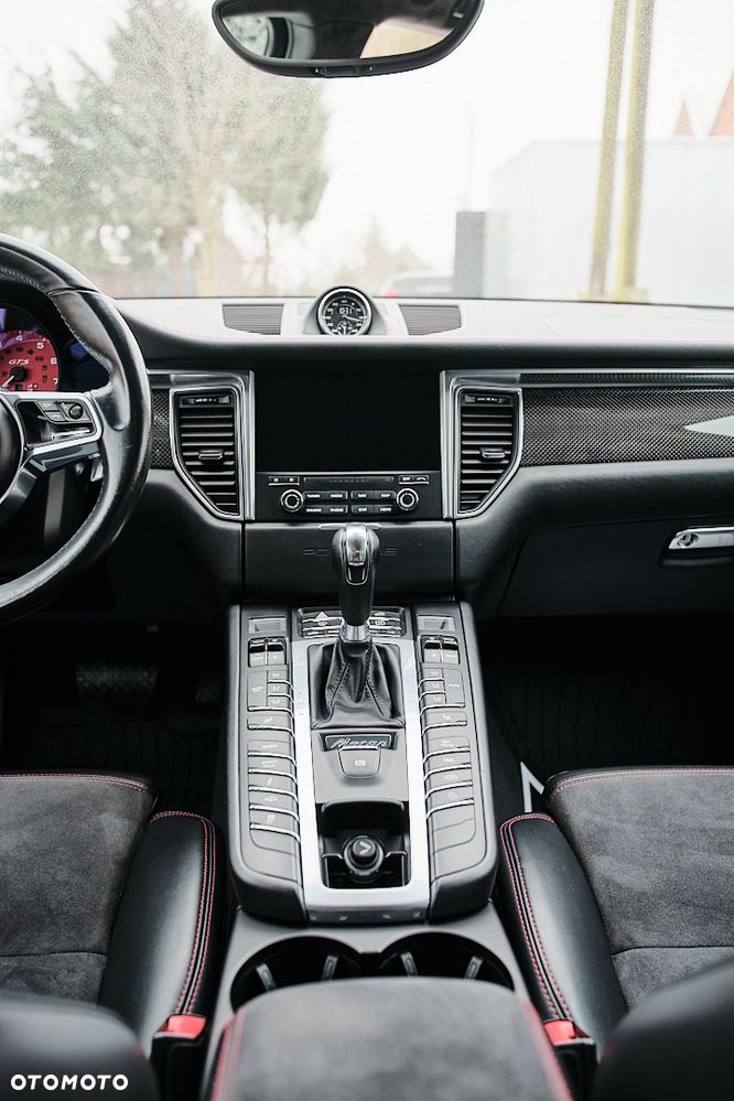 Porsche Macan - 23