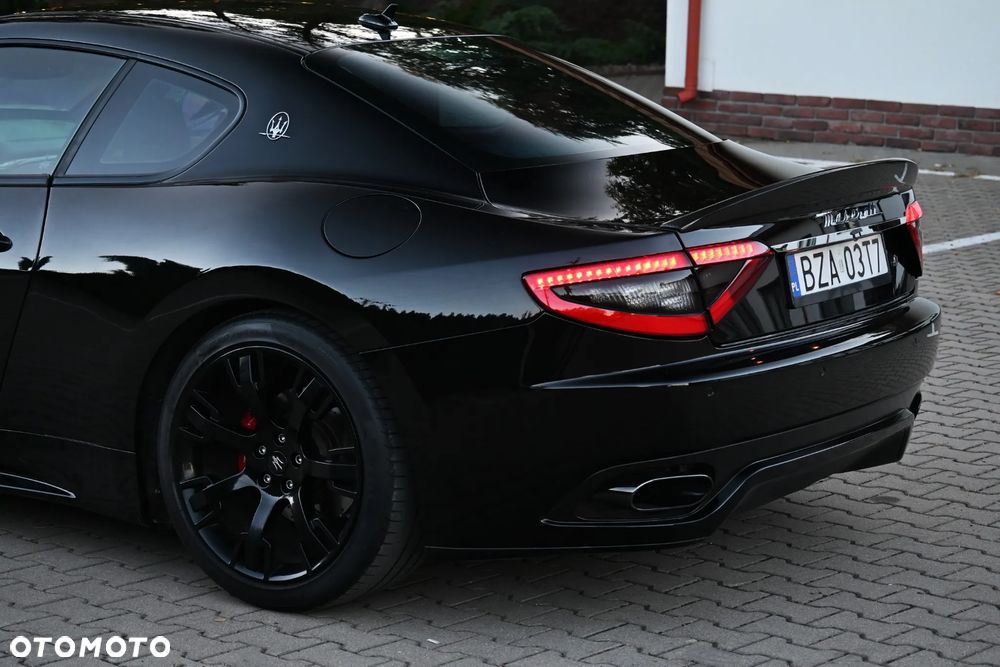 Maserati GranTurismo S Automatik - 15
