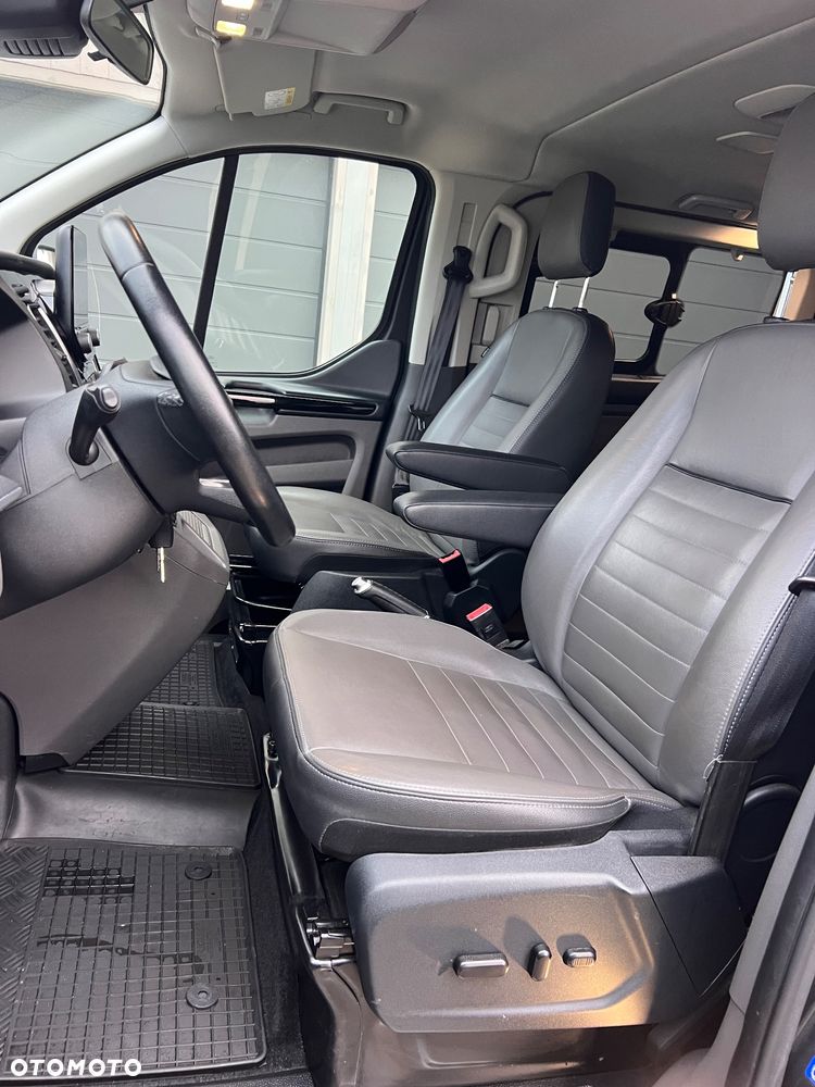 Ford Tourneo Custom 2.0 EcoBlue L2 Titanium - 10