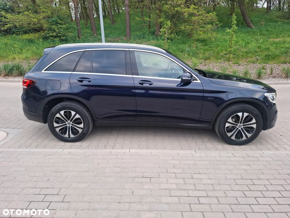 Mercedes-Benz GLC 300 e 4-Matic - 6