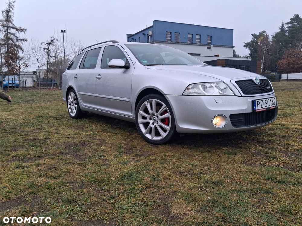 Skoda Octavia 2.0 TDI RS DSG - 11