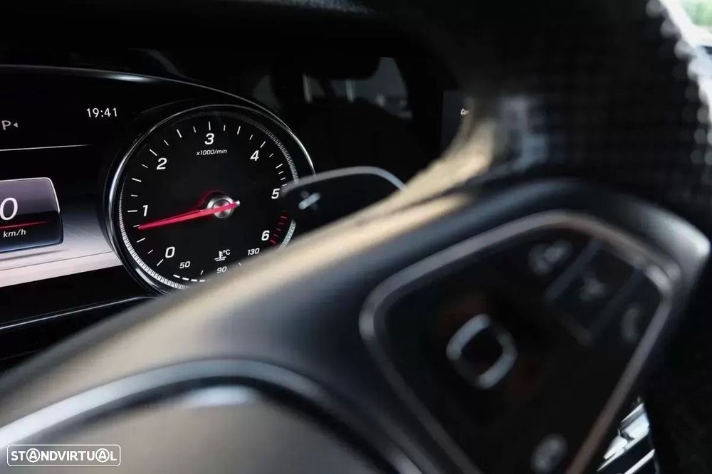 Mercedes-Benz E 220 - 27