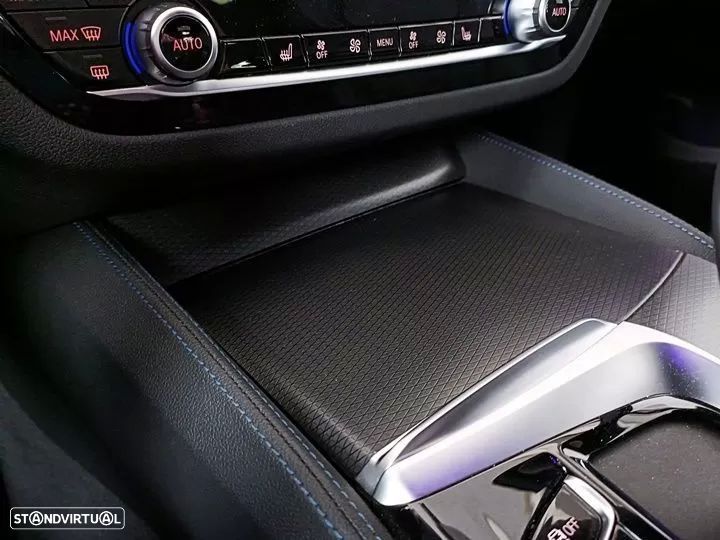 BMW 620 Gran Turismo d Pack M - 27