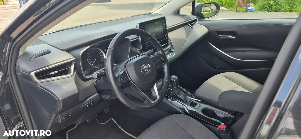 Toyota Corolla 1.8 Business Edition - 13