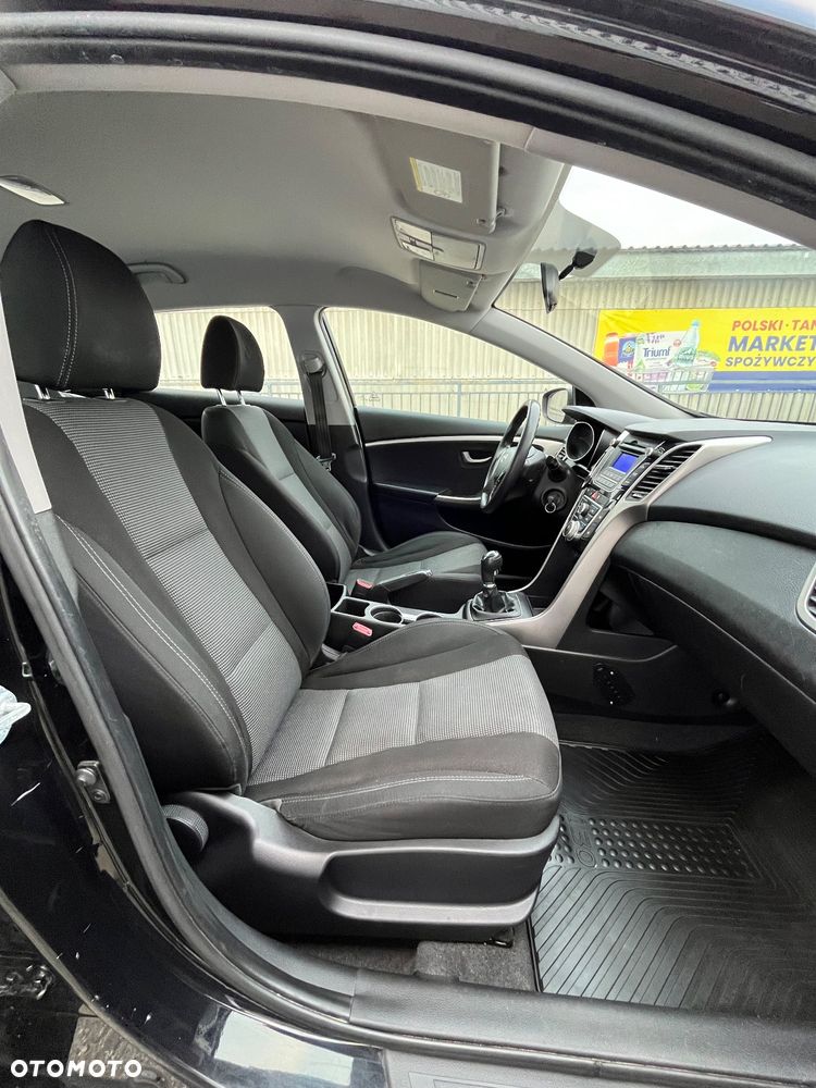 Hyundai i30 1.4 Comfort - 12