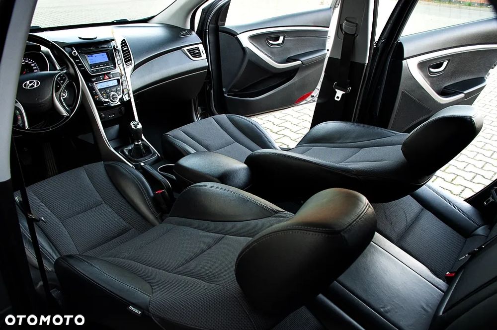 Hyundai i30 1.6 CRDi Premium - 31