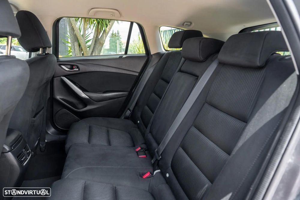 Mazda 6 2.2 SKY-D Excellence Navi - 22