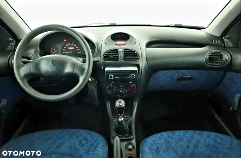 Peugeot 206 1.1 XR - 11