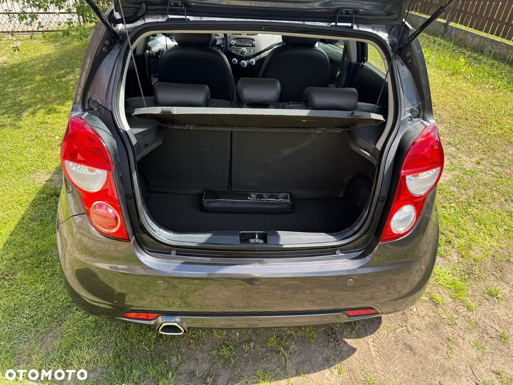 Chevrolet Spark 1.2 LTZ - 9